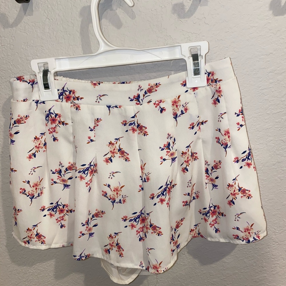Floral flower shorts